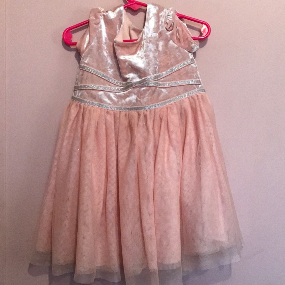 Girl dress